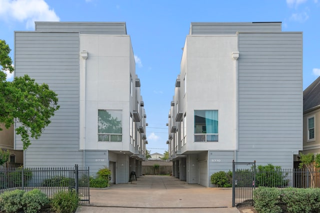 5710 Winsome Ln Unit B, Houston, TX 77057 - photo 1