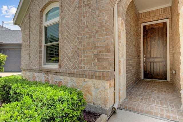 8426 Kari Bend Cir, Richmond, TX 77407 - view of exterior entry featuring brick siding