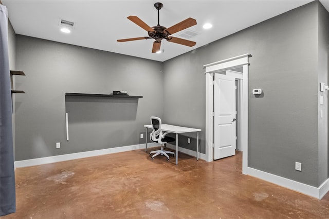 112 Riley Ln, Houston, TX 77003 - home office with concrete floors, ceiling fan, and recessed lighting