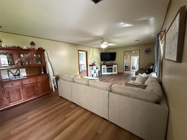 255 Duckett St, El Campo, TX 77437 - photo 6