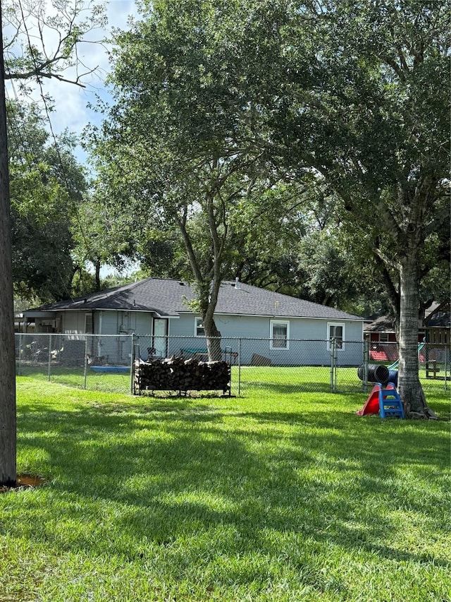 255 Duckett St, El Campo, TX 77437 - photo 21