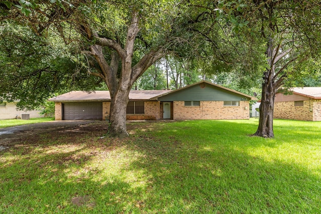 200 Cunningham Dr, Lufkin, TX 75901 - photo 1