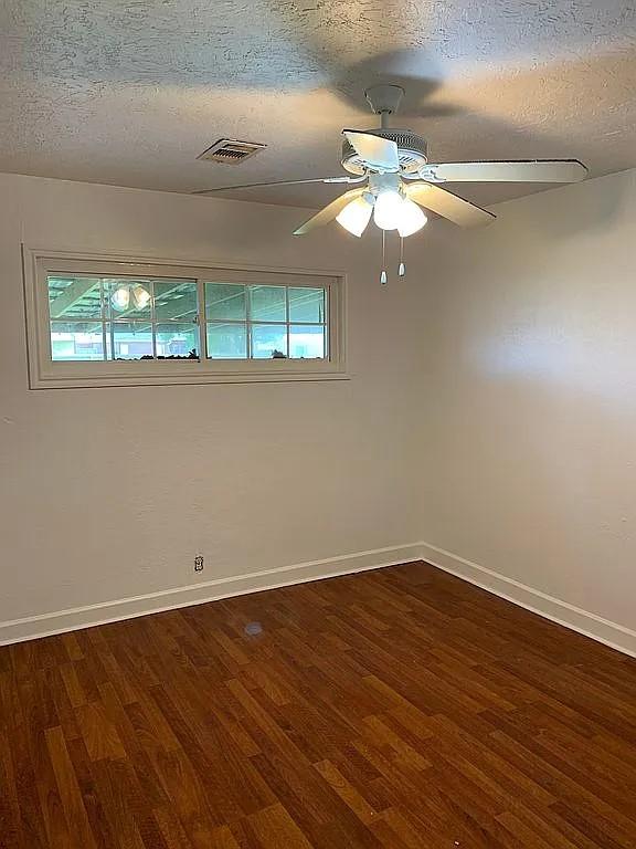 1318 Herring Ave, Port Neches, TX 77651 - photo 7