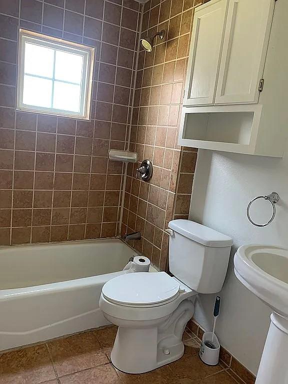 1318 Herring Ave, Port Neches, TX 77651 - photo 11
