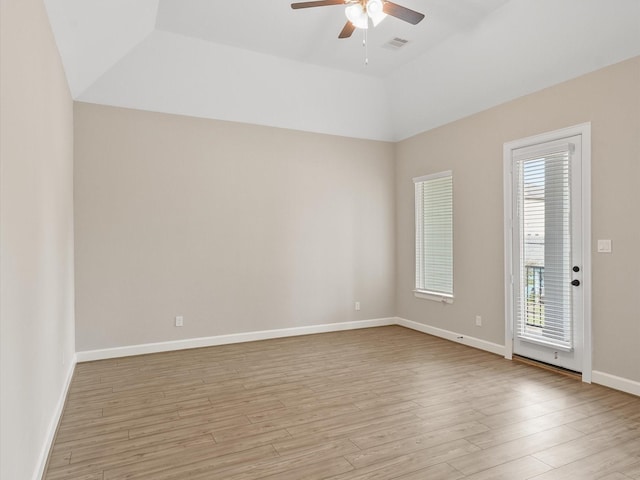 1109 Robbie St, Houston, TX 77009 - unfurnished room with a ceiling fan, light wood-style floors, and lofted ceiling