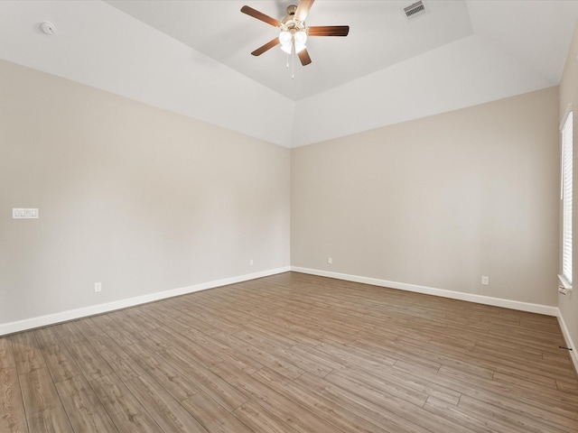 1109 Robbie St, Houston, TX 77009 - spare room featuring ceiling fan, wood finished floors, a smoke detector, and plenty of natural light