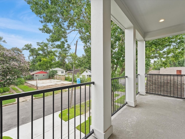 1109 Robbie St, Houston, TX 77009 - balcony featuring a residential view