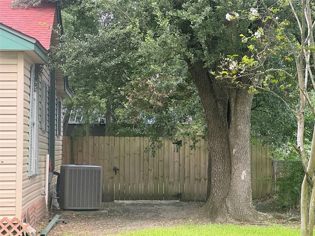 7915 Spivey Rd, Highlands, TX 77562 - photo 41