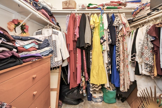 7807 Board Xing, Conroe, TX 77304 - view of walk in closet