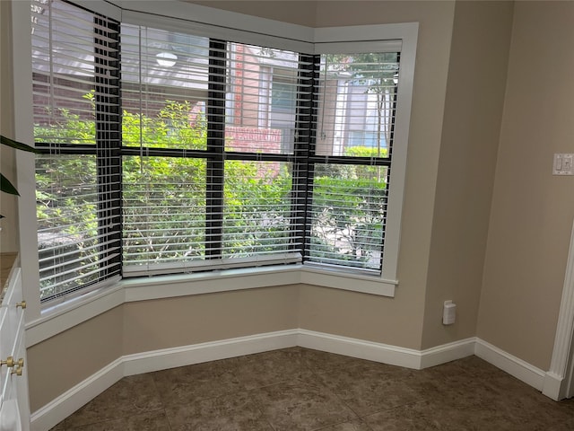 7447 Cambridge St Unit 18, Houston, TX 77054 - detailed view of baseboards
