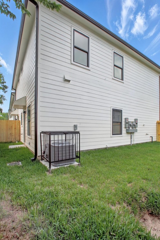 4719 Mallow St, Houston, TX 77033 - rear view of house