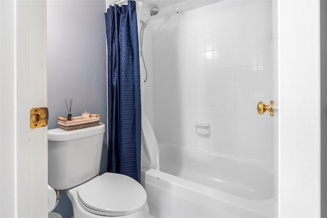 12550 Whittington Dr Unit 814, Houston, TX 77077 - bathroom with toilet and shower / bath combination with curtain