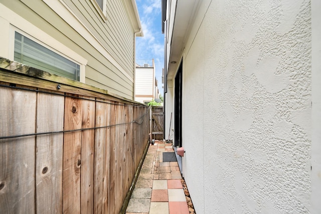 5617 Kiam St Unit A, Houston, TX 77007 - view of home's exterior featuring stucco siding