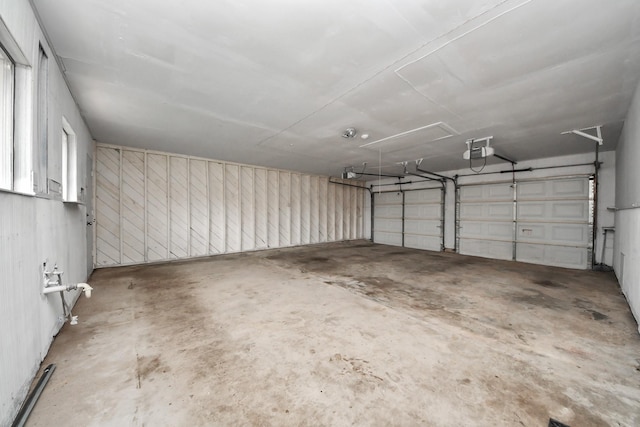 3111 Tanglebriar Dr, Pasadena, TX 77503 - garage featuring a garage door opener