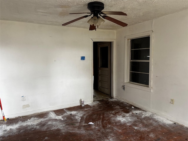 5326 Wenda St, Houston, TX 77033 - unfurnished room featuring ceiling fan and a textured ceiling