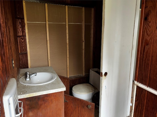 5326 Wenda St, Houston, TX 77033 - bathroom featuring vanity and toilet