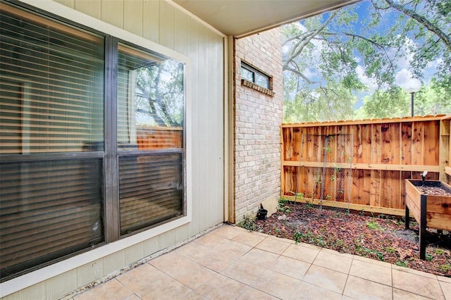 8100 Cambridge St Unit 49, Houston, TX 77054 - view of patio