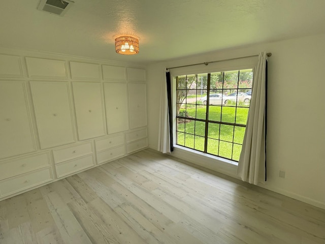 3419 Willowrun Dr, Montgomery, TX 77356 - unfurnished room with light wood finished floors
