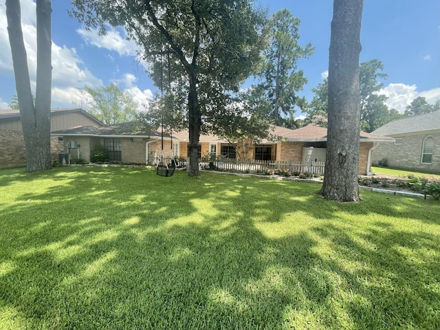 3419 Willowrun Dr, Montgomery, TX 77356 - view of yard