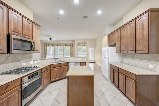 2047 Doolan Dr, Conroe, TX 77301 - photo 9