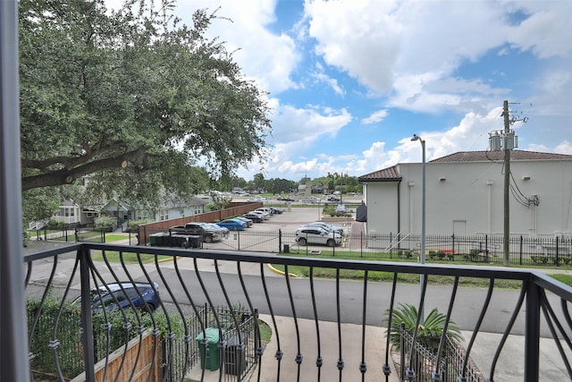 826 E 29th St, Houston, TX 77009 - view of balcony