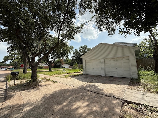 10203 Heather Hill Dr, Houston, TX 77086 - photo 1