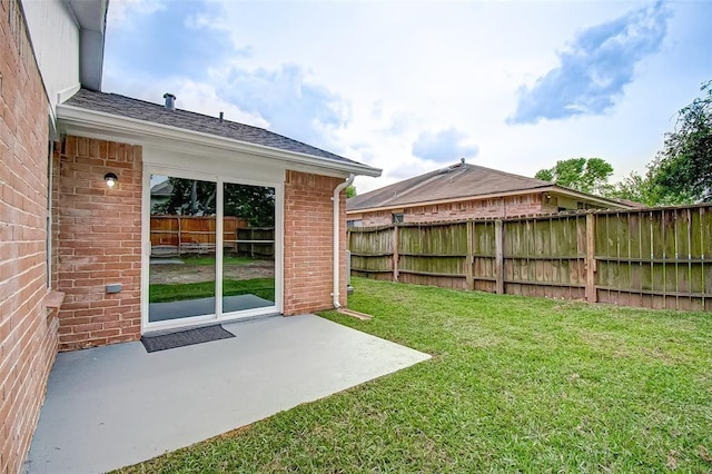 7918 Battleoak Dr, Houston, TX 77040 - fenced backyard featuring a patio area