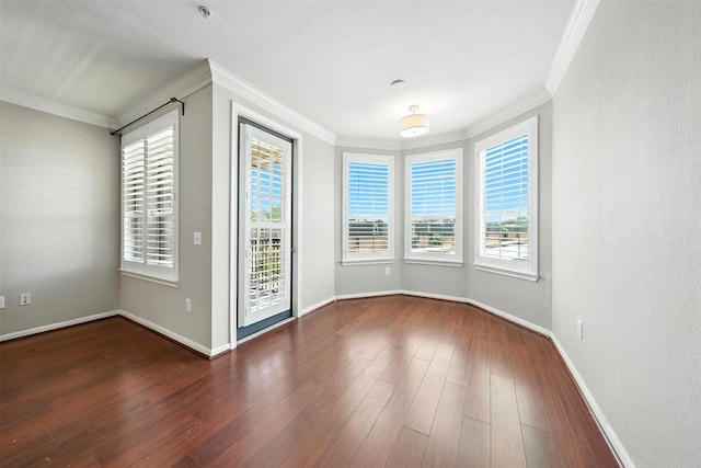 7575 Kirby Dr Unit 2204, Houston, TX 77030 - spare room with ornamental molding and wood finished floors