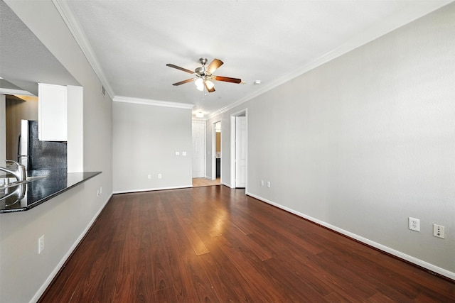 7575 Kirby Dr Unit 2204, Houston, TX 77030 - unfurnished living room with a ceiling fan, wood finished floors, and ornamental molding