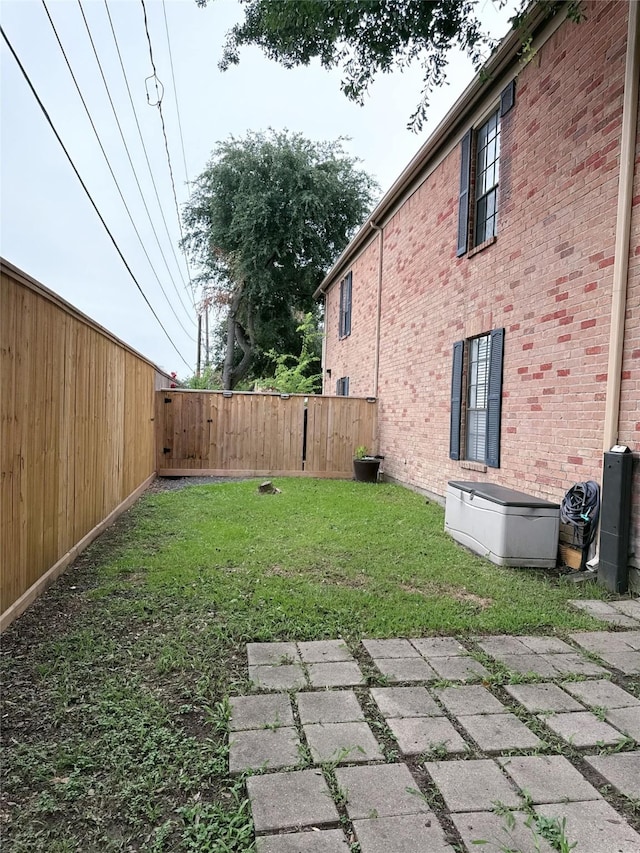 2255 Braeswood Park Dr Unit 145, Houston, TX 77030 - view of fenced backyard