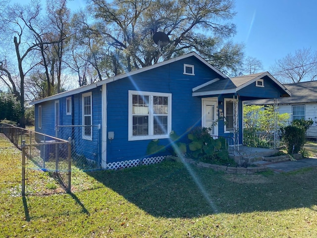 406 Oriole St, Houston, TX 77018 - view of bungalow