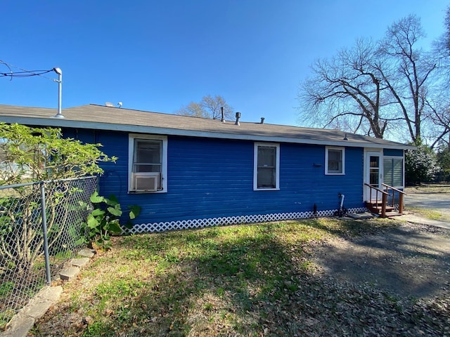 406 Oriole St, Houston, TX 77018 - view of side of home with entry steps and cooling unit