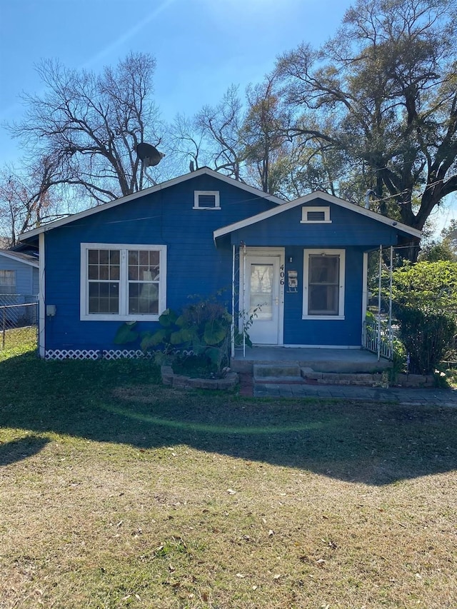 406 Oriole St, Houston, TX 77018 - view of front of house with a porch