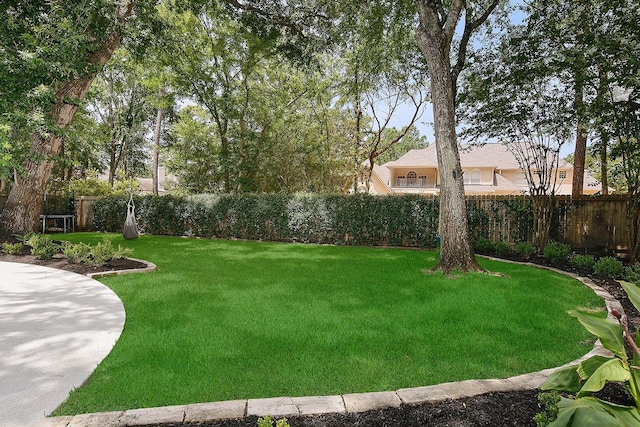 26 W Fairbranch Cir, The Woodlands, TX 77382 - view of fenced backyard