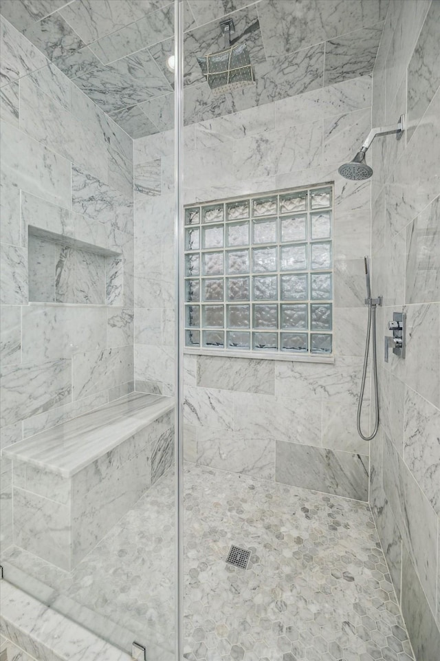 6410 Rodrigo St Unit B, Houston, TX 77007 - full bathroom with tiled shower
