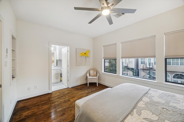6410 Rodrigo St Unit B, Houston, TX 77007 - bedroom featuring wood finished floors, ceiling fan, and ensuite bath