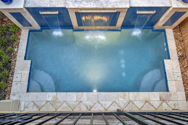 6410 Rodrigo St Unit B, Houston, TX 77007 - view of pool