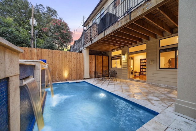 6410 Rodrigo St Unit B, Houston, TX 77007 - view of pool with a patio area