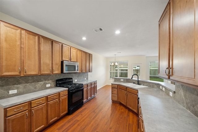 9935 Tulip St, Conroe, TX 77385 - photo 23