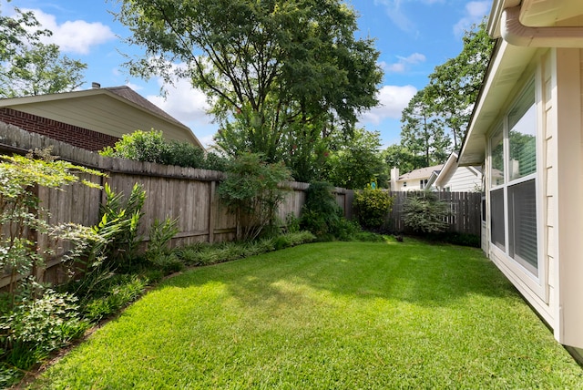 31 N Winterport Cir, The Woodlands, TX 77382 - view of fenced backyard