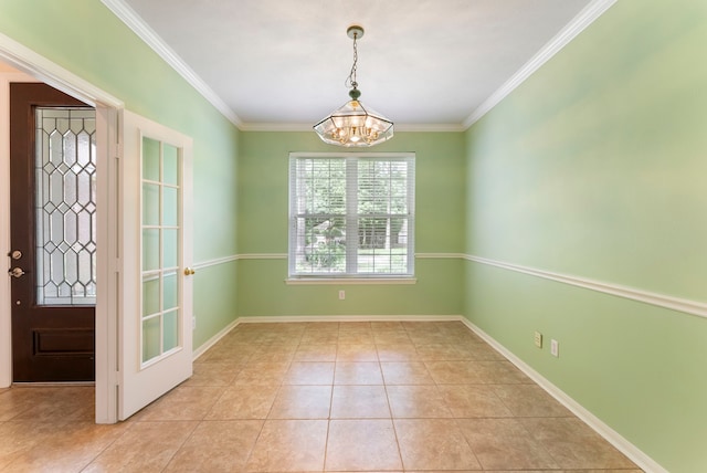 31 N Winterport Cir, The Woodlands, TX 77382 - tiled empty room featuring a chandelier and crown molding