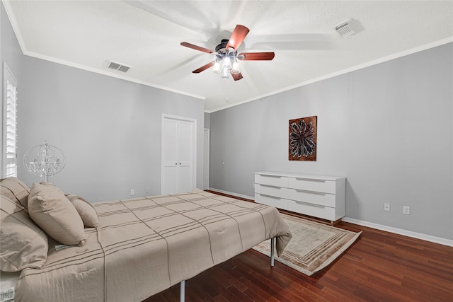 2814 Rustic Woods Dr, Houston, TX 77345 - bedroom featuring wood finished floors, ornamental molding, a ceiling fan, and a closet