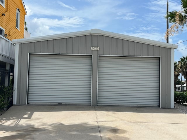 6625 Morris, Galveston, TX 77551 - view of detached garage