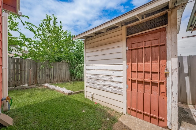 512 Threlkeld St, Houston, TX 77007 - view of outbuilding
