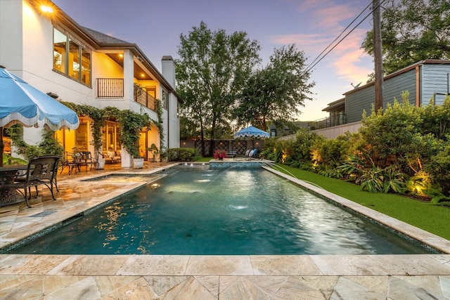 7614 Brykerwoods Dr, Houston, TX 77055 - view of swimming pool with a patio area