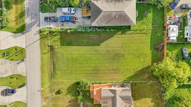 919 12th St, Dickinson, TX 77539