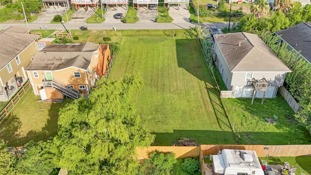 919 12th St, Dickinson, TX 77539
