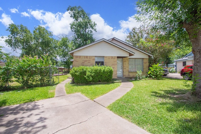 4641 Orange Cir S, Pearland, TX 77581 - photo 2