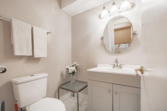 7642 Candlegreen Ln, Houston, TX 77071 - half bath featuring vanity and washer / clothes dryer