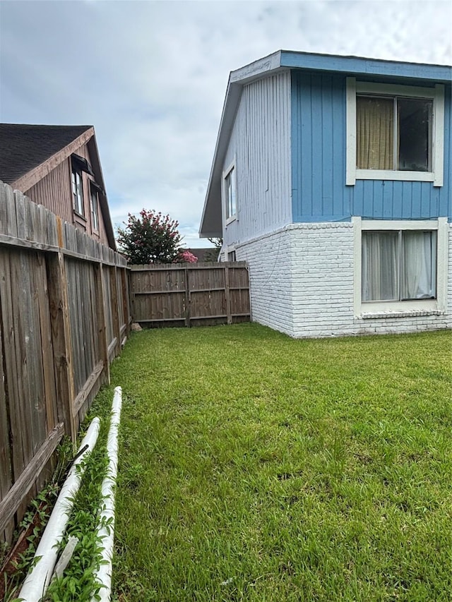 7642 Candlegreen Ln, Houston, TX 77071 - view of fenced backyard